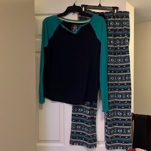 Women's SO 2-Piece Long Sleeve Cotton Top & Tie Bottoms Pajama Set. Size M.